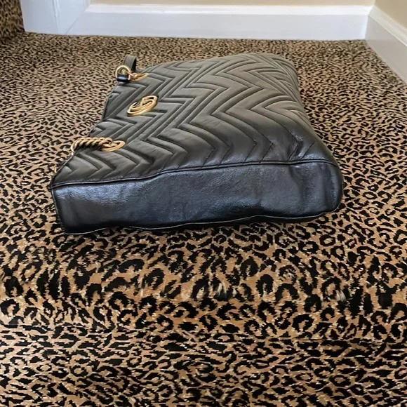 GUCCI MARMONT MATELASSE MEDIUM TOTE BLACK LEATHER - Picture 6 of 11